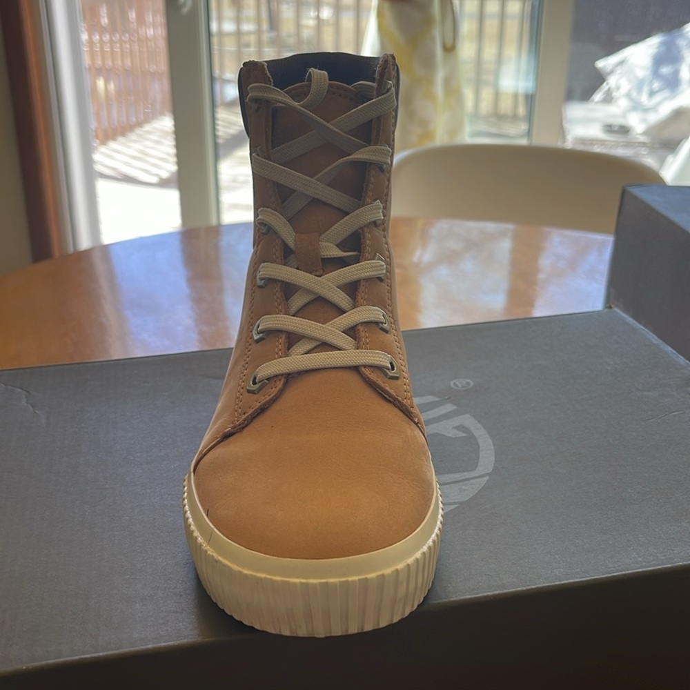 Timberland Skyla Bay Boot In Wheat Size 5.5 - image 5